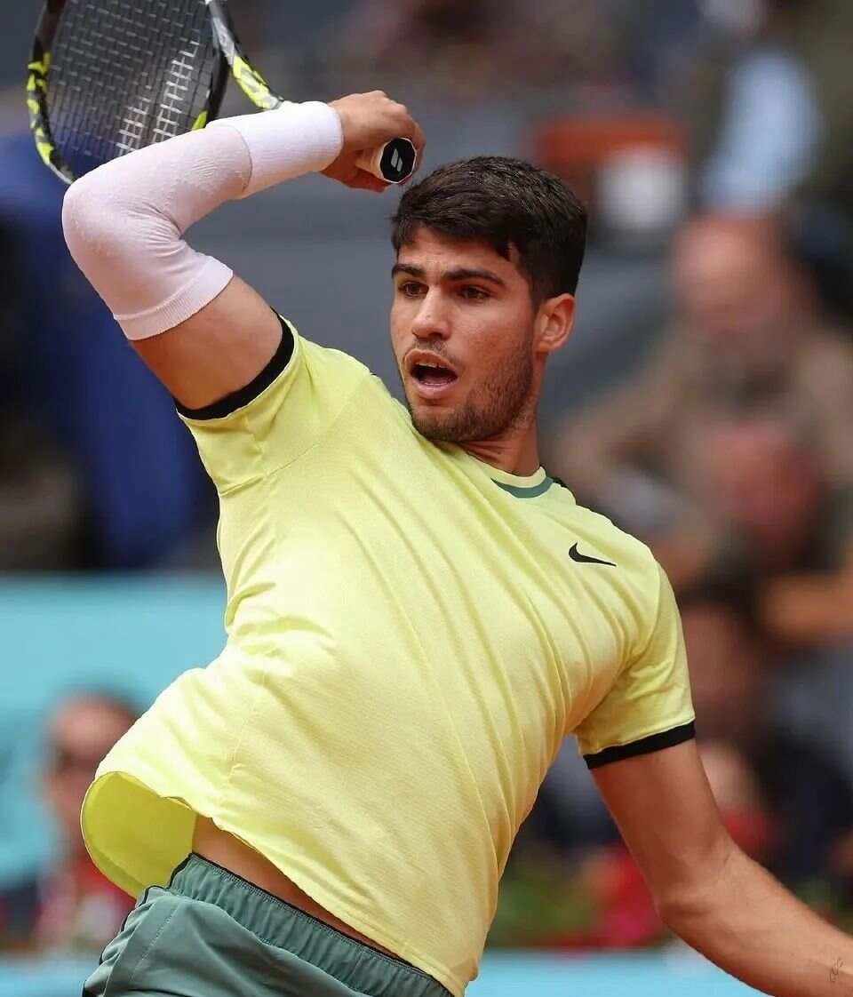 纳达尔在快船比赛中大比分获胜，战术调整引发热议！赢得满堂喝彩(快船比赛视频)