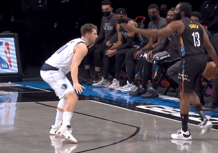 皇家社会训练开放日,加时末段伤情更新引欢呼,国王杯在即,细节决定成败(对学生会长始乱终弃后) 皇家社会训练开放日,加时末段伤情更新引欢呼,国王杯在即,细节决定成败(对学生会长始乱终弃后)