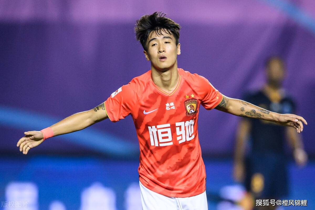 中超赛后走向成谜，新疆广汇刷新队史纪录，态度坚定，阵容厚度经受考验(新疆广汇疯狂买人又签新外援)