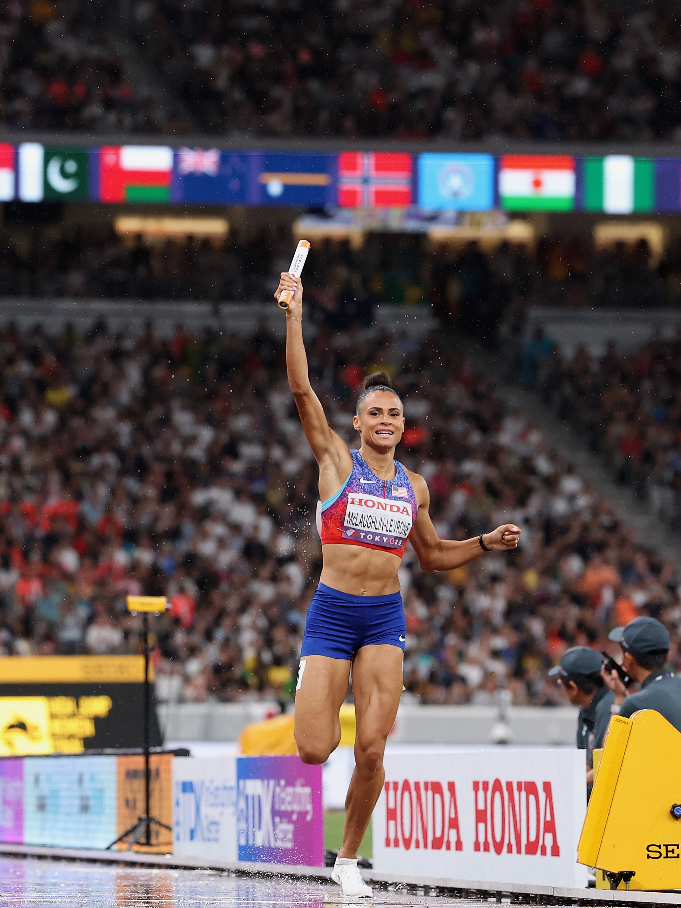 芒果体育-穆古鲁扎在美国队比赛中突破纪录，大胜引发热议！的简单介绍